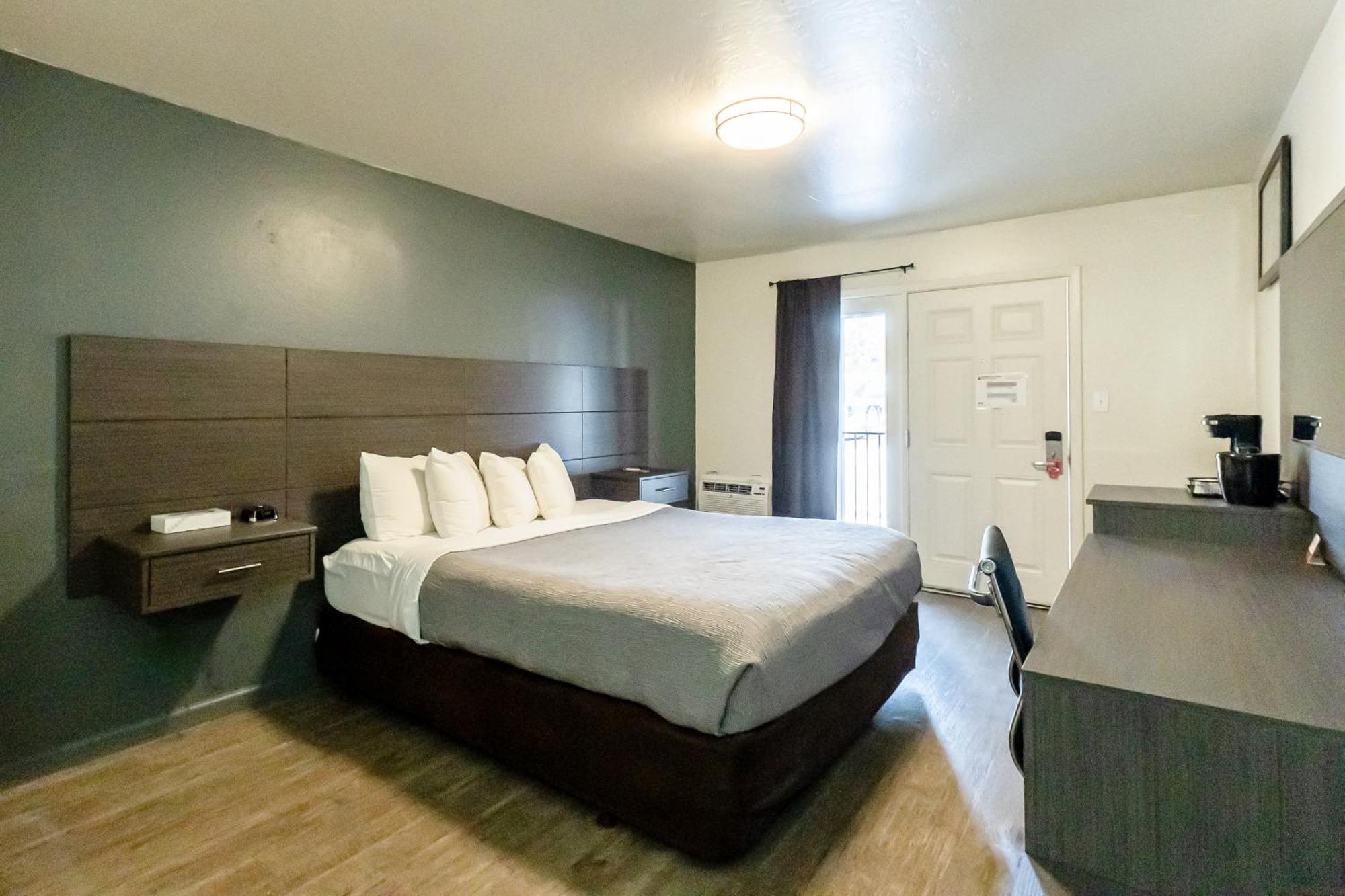 Econo Lodge Inn & Suites Heavenly Village Area Саут Лейк Тахо Екстериор снимка