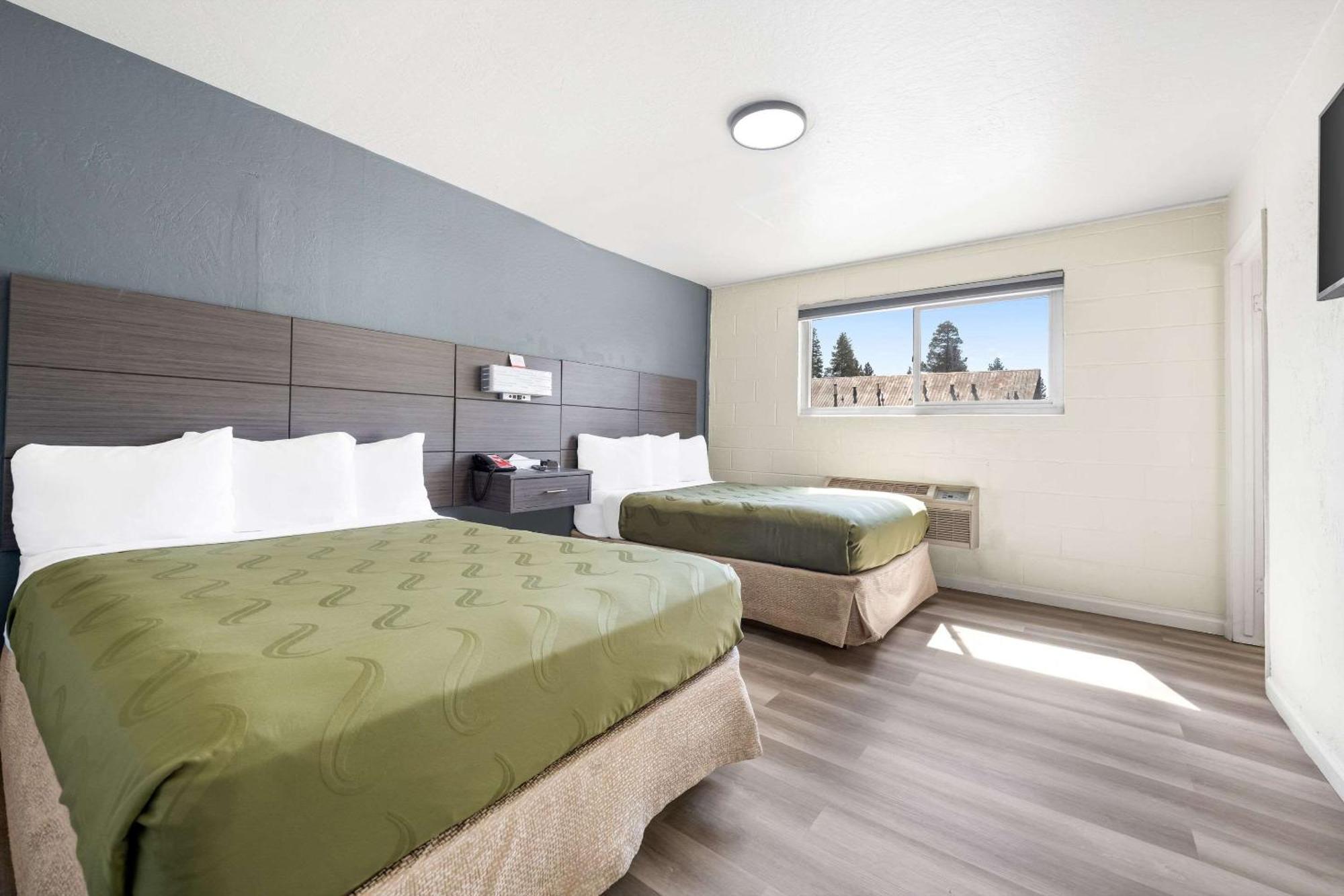 Econo Lodge Inn & Suites Heavenly Village Area Саут Лейк Тахо Екстериор снимка