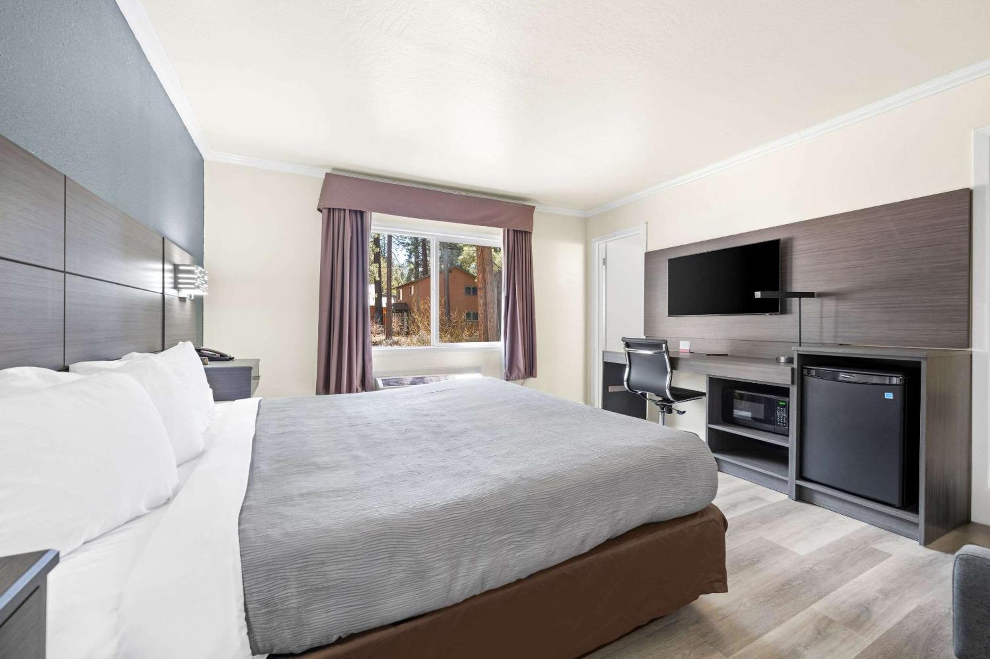 Econo Lodge Inn & Suites Heavenly Village Area Саут Лейк Тахо Екстериор снимка