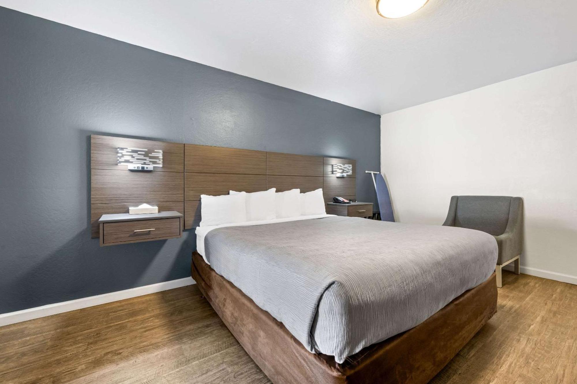 Econo Lodge Inn & Suites Heavenly Village Area Саут Лейк Тахо Екстериор снимка