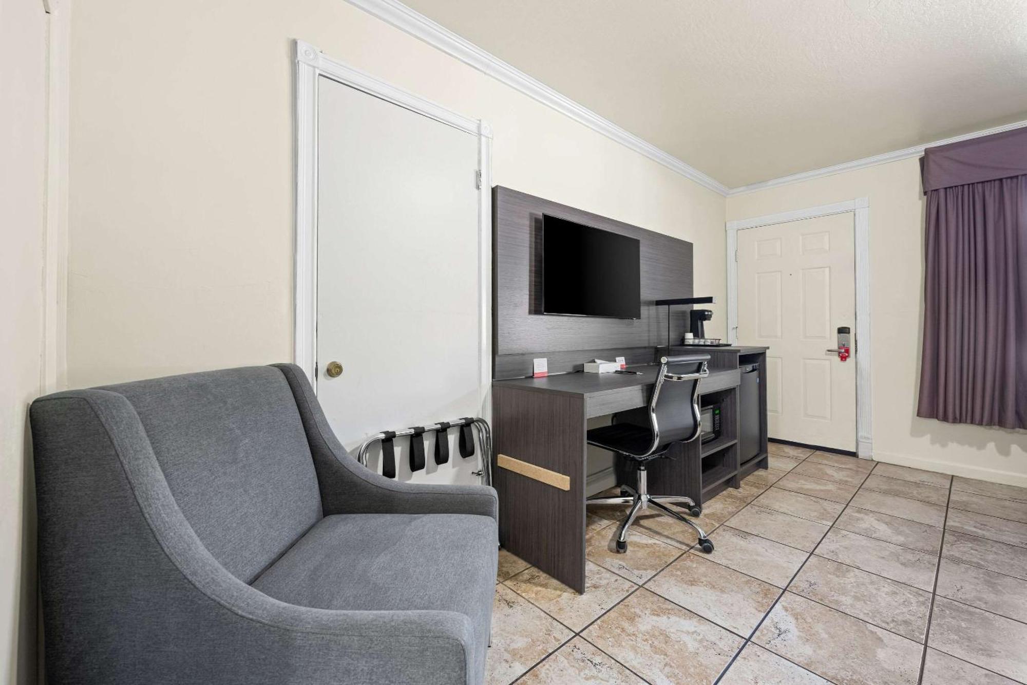 Econo Lodge Inn & Suites Heavenly Village Area Саут Лейк Тахо Екстериор снимка